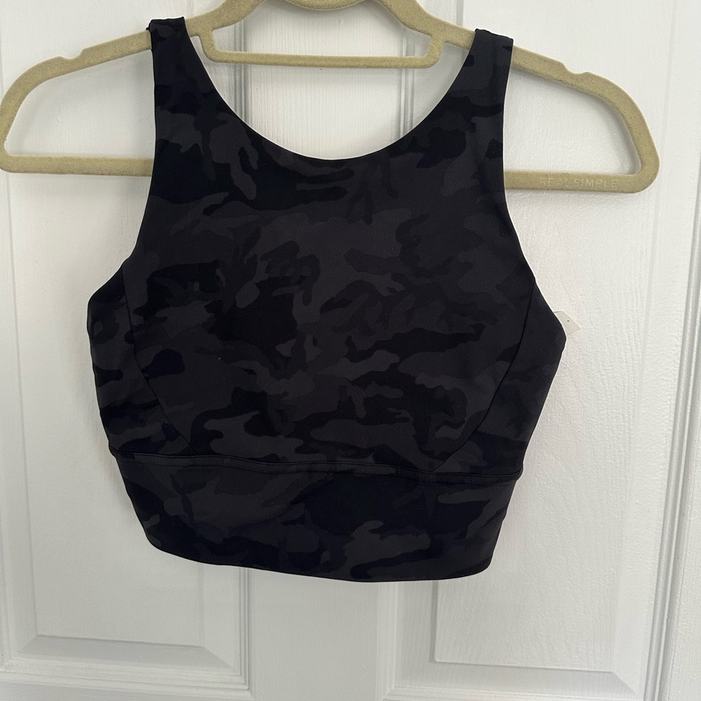 Lululemon size 6 sports bra